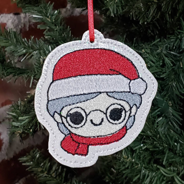 Mrs. Claus Christmas Tree Ornament ITH Project - 4x4